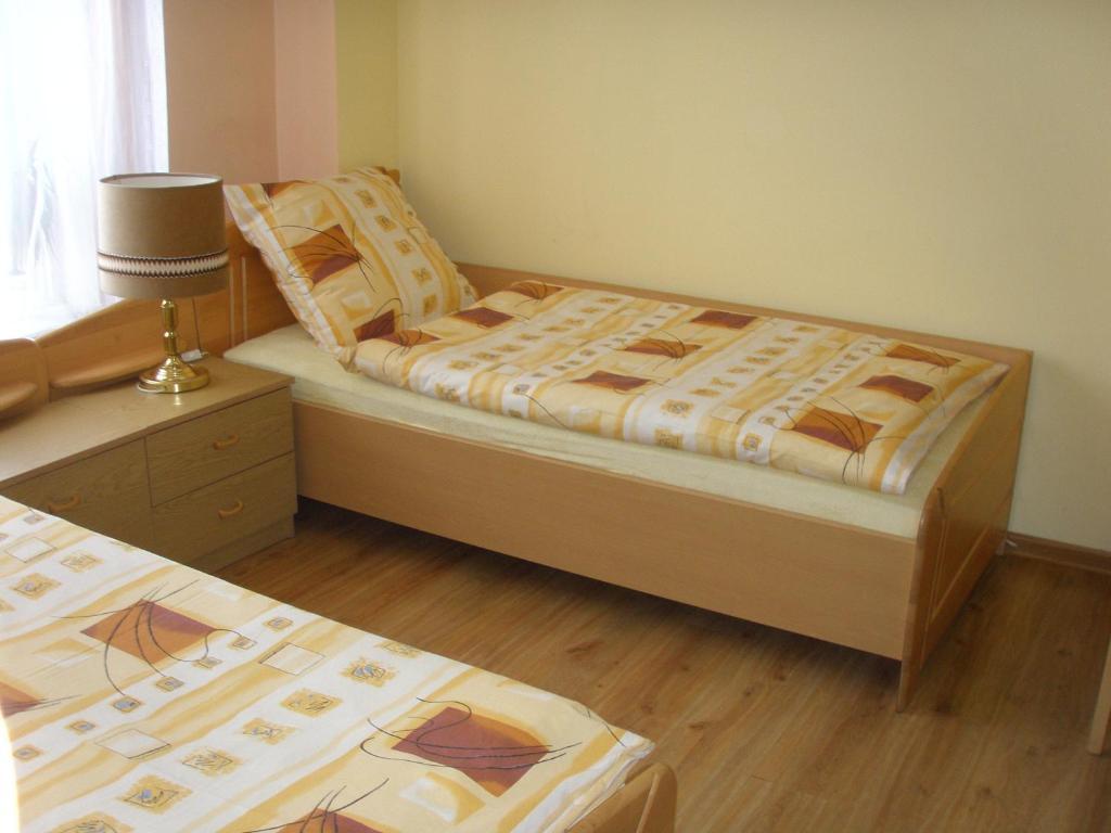 Przy Restauracji Stodola 3*